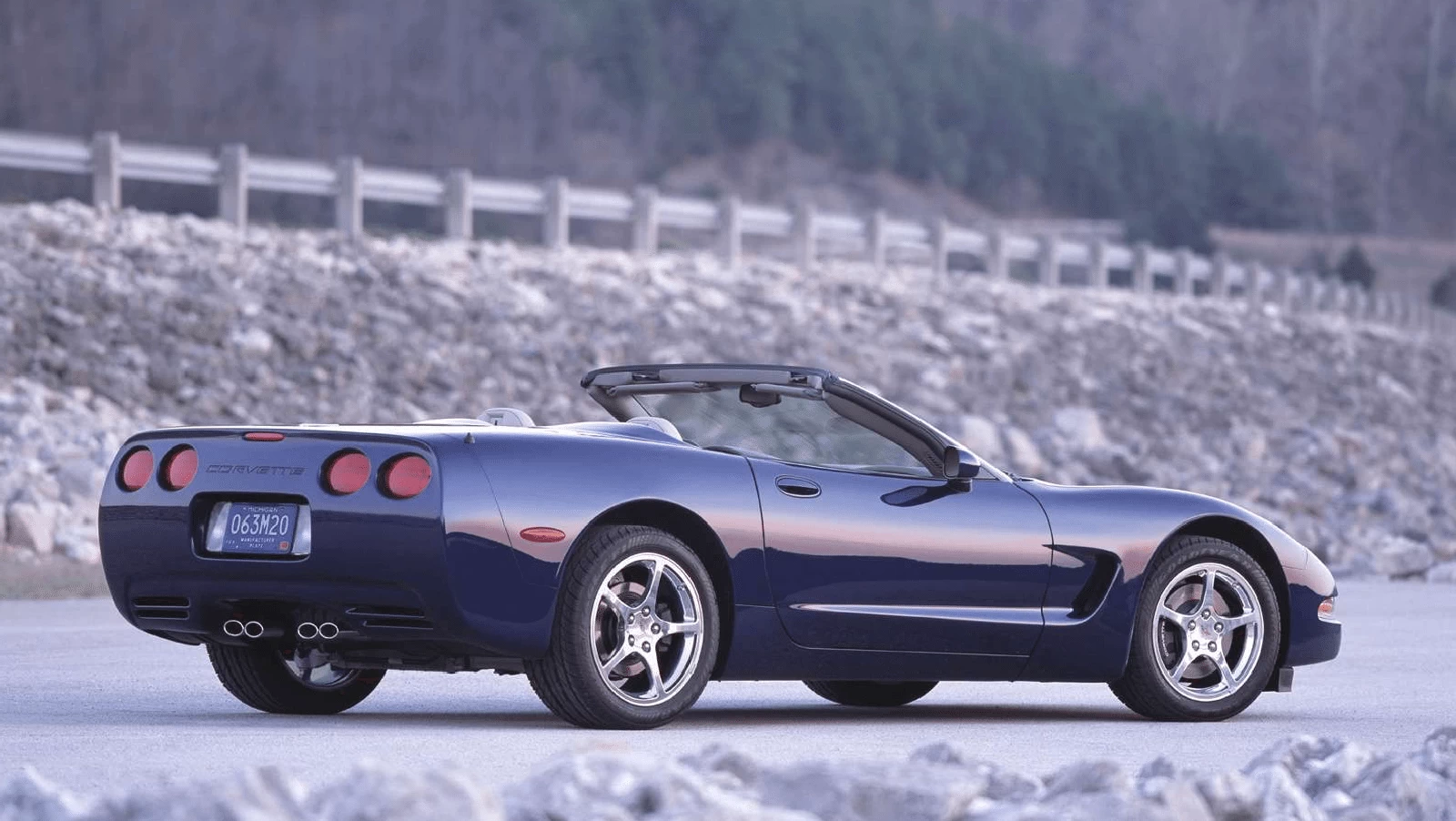 Corvette Generations/C5/C5 2003 Blue rear right.webp